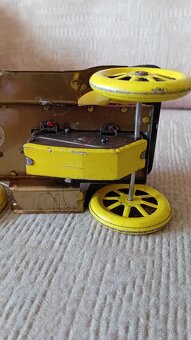 DĚDEČEK AUTOMOBIL - 4