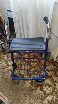 čtyřkolové skládací chodítko - 4