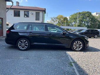 VOLKSWAGEN PASSAT 2,0 TDi 110 Kw COMF.PANO.TAŽNÉ - 4