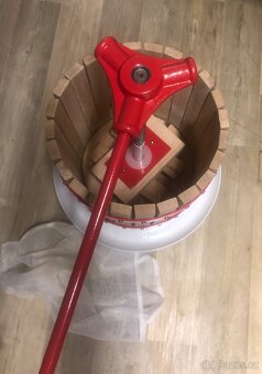 Lis na ovoce 12 litrů, těžky a kvalitní lis - 4