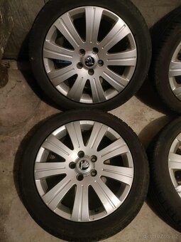 ☀️4ks alu disky orig. Škoda 5x112 R17 pneu 225/45 r17 - 4