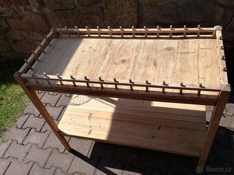 starý květinový stolek - 4