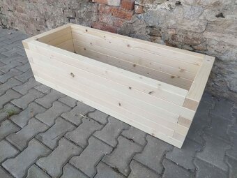 Vyvýšené záhony z masivu - 4