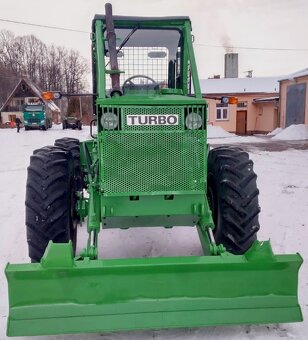 lesní traktor LKT 81T Turbo (lakatoš) vyvážecí dřevo kulatin - 4