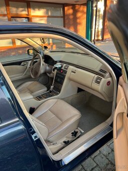 Mercedes Benz w210 E240,V 6 - 4