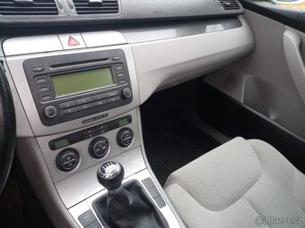VW Passat - 4