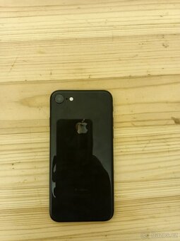 iPhone 8 64GB - 4