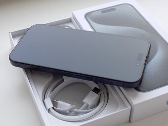 APPLE iPhone 15 Pro 256GB Modrý Titan - ZÁRUKA - TOP STAV - 4