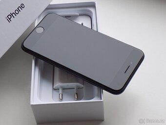 Apple iPhone SE (2020) 64GB Black TOP stav, ZARUKA - 4