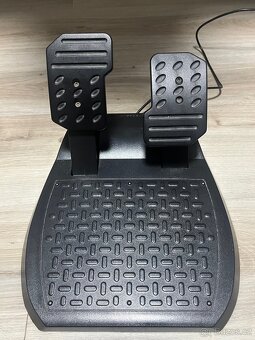 Herní volant Thrustmaster T80 - 4