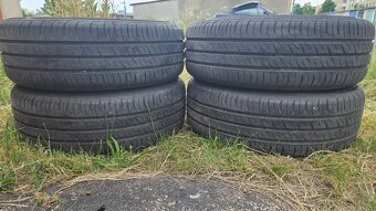Škoda Rapid Fabia pneumatiky 185/60R15 disky 6Jx15 5x100 - 4