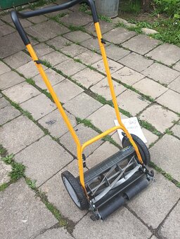 .. vřetenová ruční sekačka Stiga - 4
