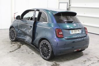 Fiat 500 elektrika 54tkm 2022 havarovaný - 4