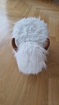 Roztomilý chlupatý taburet / stolička - 4