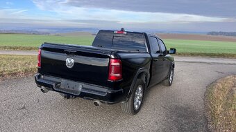 Dodge RAM 1500 Laramie, V8 5,7 HEMI eTorque 4x2 - 4