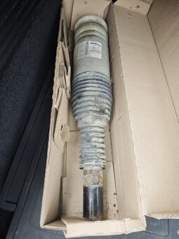 Tlumiče s měchy range rover L405 - 4