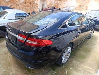 Jaguar XF 3.0 d - 4