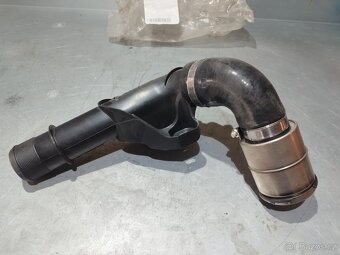 Renault master 2.3 trubka sání - 4