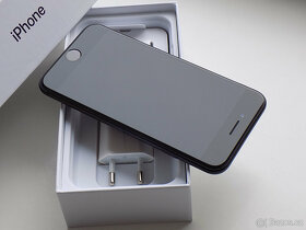 APPLE iPhone SE (2020) 64GB Black - ZÁRUKA - 100% BATERIE - 4