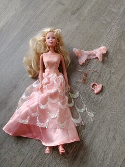 Barbie simba steffi glam dream společenské zdobené šaty set - 4