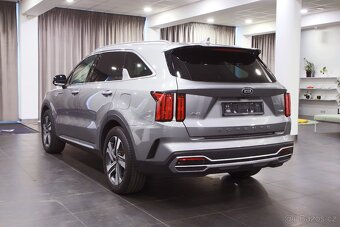 Kia Sorento 1.6 T-GDI 176kW HYBRID 4x4 57tkm Virtual 7-míst - 4