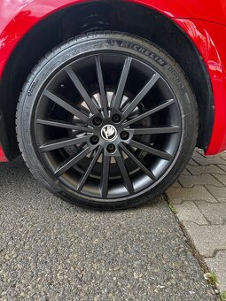 Škoda Turini 225/40/18 - 4