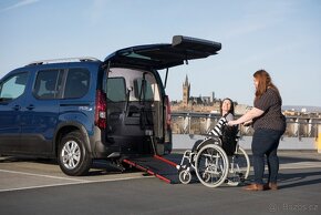 Bezbariérový Peugeot Rifter pro vozíčkáře - 4