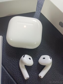Sluchátka Apple AirPods 4(ANC) (MXP93ZM/A) zánovní - 4