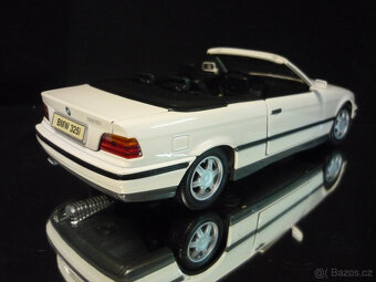 BMW 325i Convertible Maisto 1/18 - 4