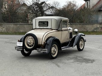 Ford Model A Sport Coupe - 4