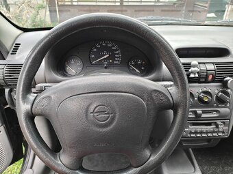 Opel Corsa B 1.2 33kw - 4