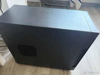 Herní PC značky HAL3000 s příslušenstvím - 4