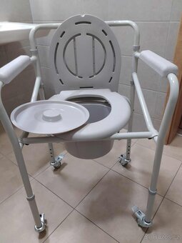 Prodám toaletní WC stolek - 4