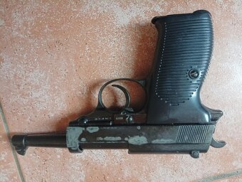 Replika zbraně - 4