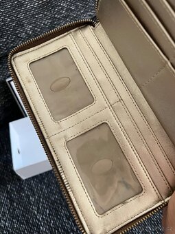 Peněženka Guess s monogramem - 4
