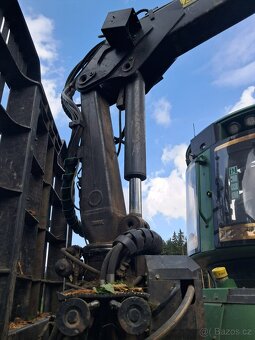Vyvážecí souprava JOHN DEERE 1110E iT4 - 4