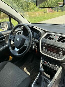 Prodám Suzuki SX4-Scross 88kW r.v 2014 - 4