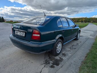 Škoda Octavia 1,6 LX - 4