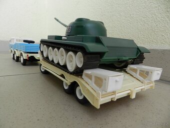 TATRA 813 PODVALNÍK P32 TANK T54 - ITES r. 1980 - ČSSR - 4