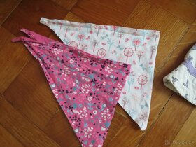 kojenecké čepičky , šátky - 4