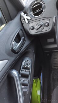 Ford Galaxy 2010 - 4