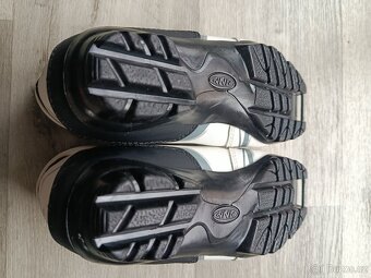 Běžkařské boty Fischer, vel.39 - 4