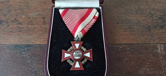 Rakousko Uhersko Vojenský záslužný kříž v etui. - 4