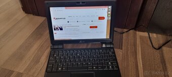 Malý notebook ASUS - 4
