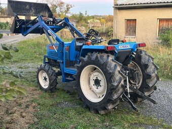 Traktor ISEKI TA317 + čelní nakladač s klapačkou - 4