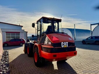 Kloubový nakladač CAT 908 České SPZ - 4