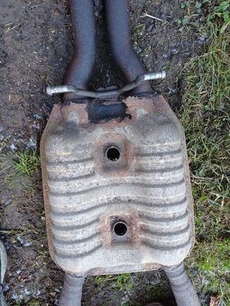 AUDI A4 B6 výfuk - 4