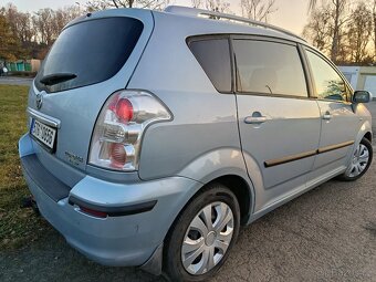 Toyota Corolla verso 1.8 Benzín + Lpg - 4