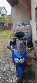 Suzuki GSX-F 600 - 4