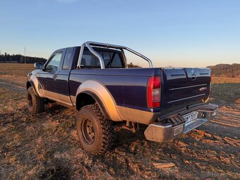 Navara D22 Kingcab 98kw - 4